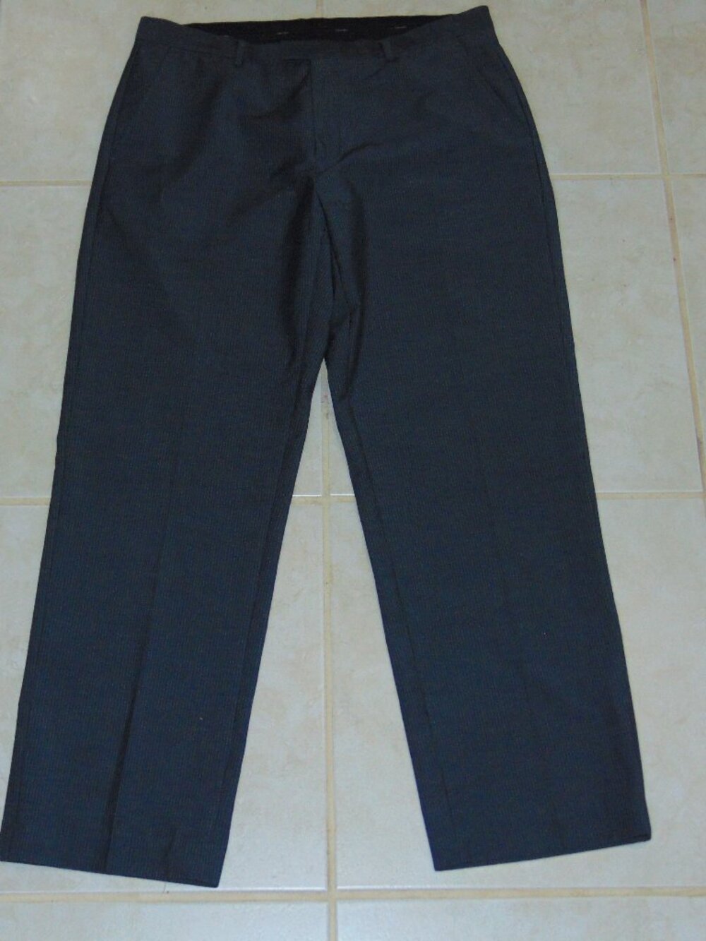Calvin Klein Mens Dress Pant Size 34x30 Flat Front Gray Striped Poyester